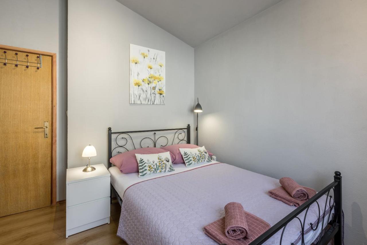 Apartment Lamaro Kaštela Esterno foto