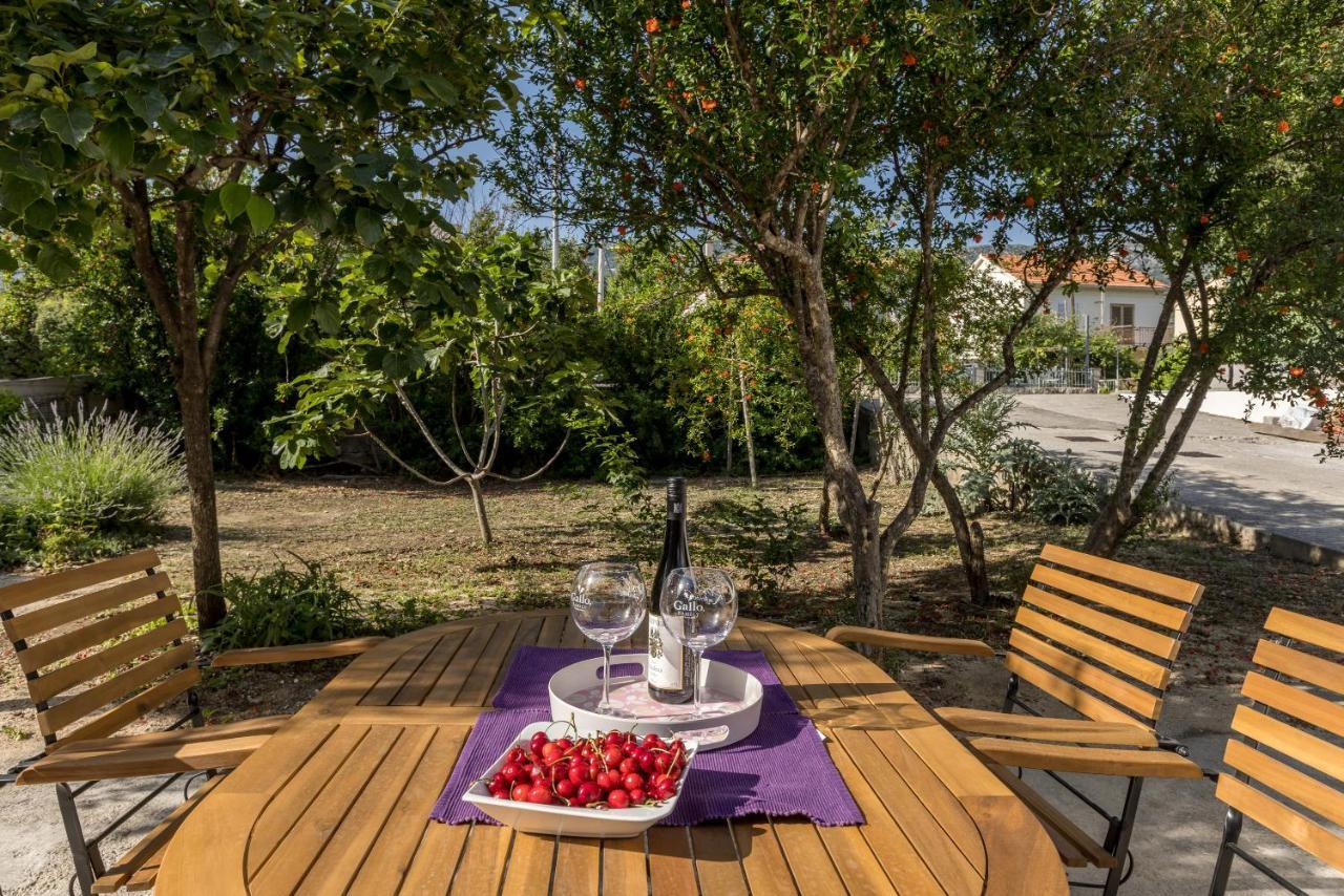 Apartment Lamaro Kaštela Esterno foto