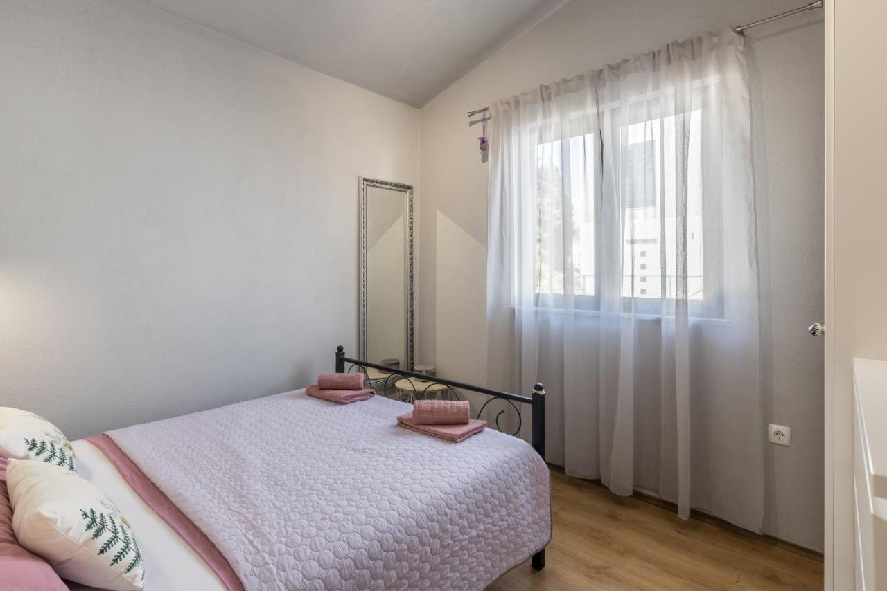 Apartment Lamaro Kaštela Esterno foto