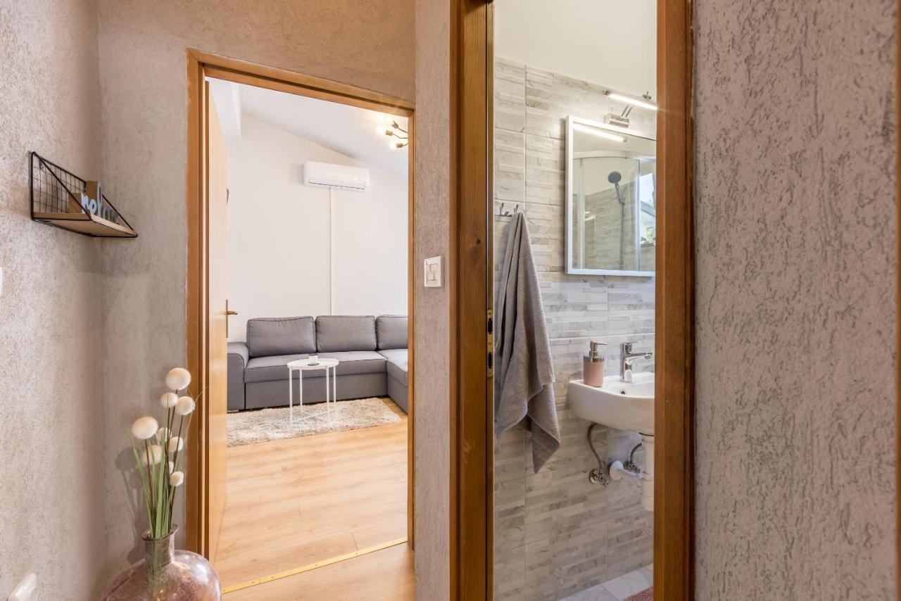 Apartment Lamaro Kaštela Esterno foto