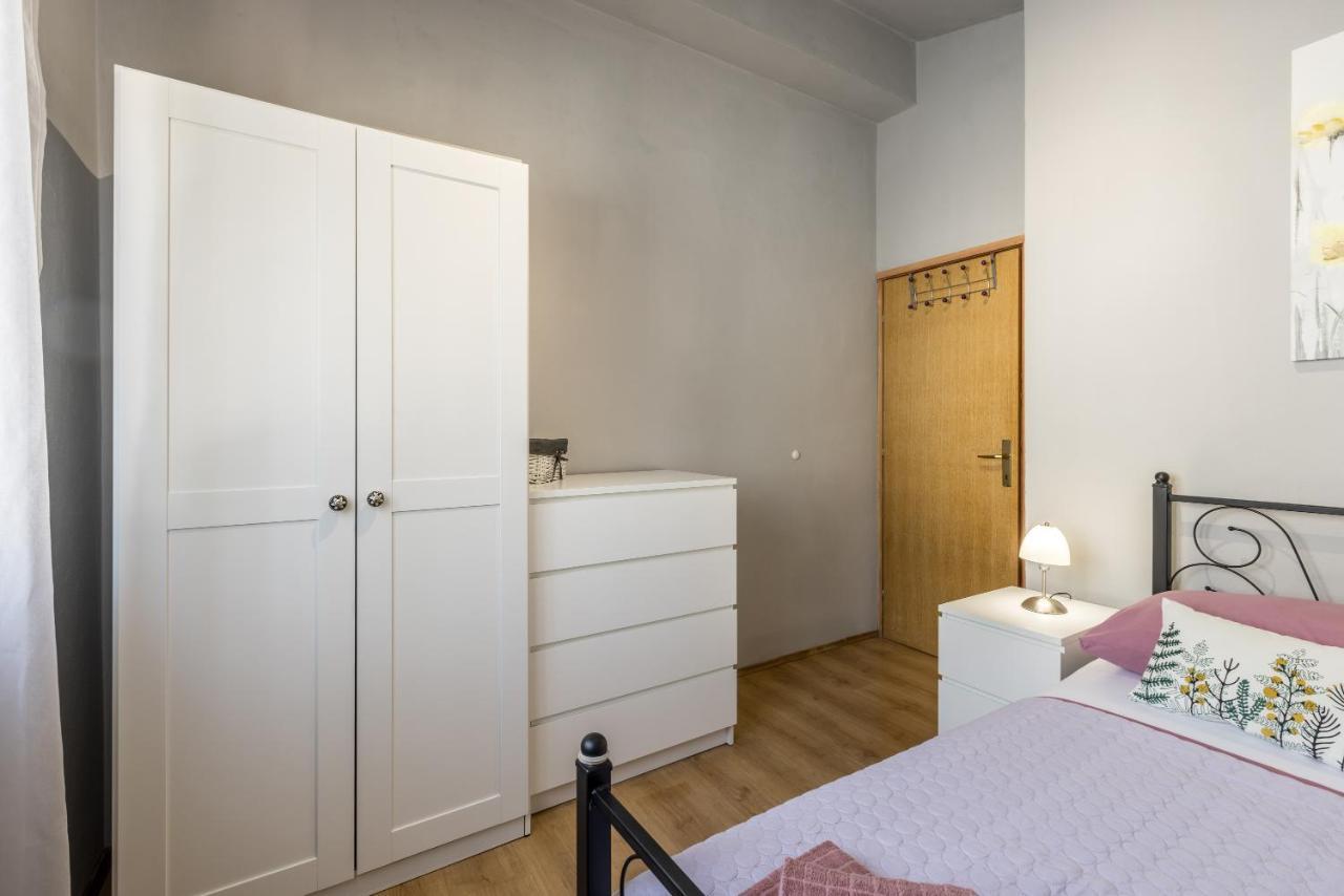Apartment Lamaro Kaštela Esterno foto