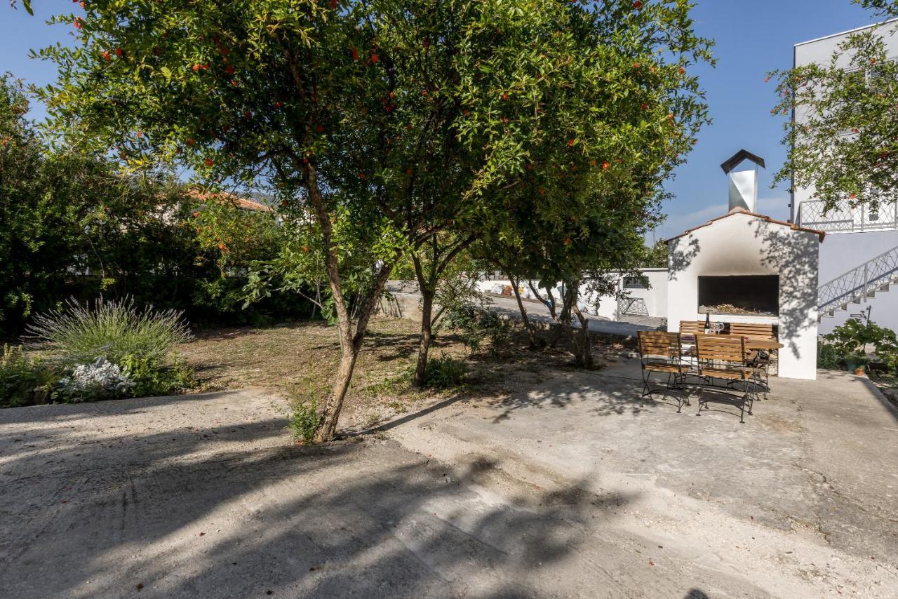 Apartment Lamaro Kaštela Esterno foto